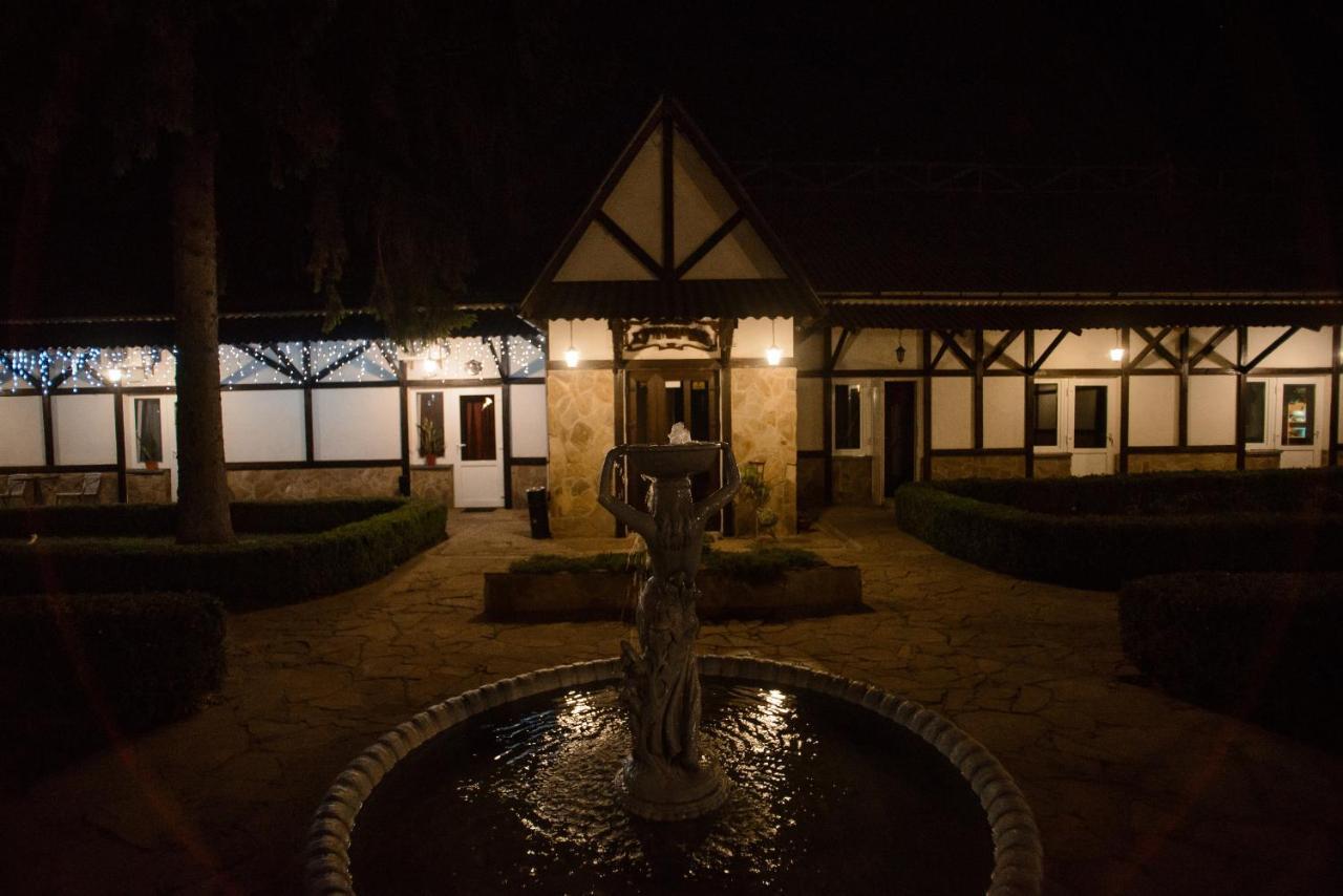 Hotel Хуторок Smila Exterior foto
